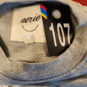 #107...Aerie Light Gray Ribbed Knit  Sweatshirt...oversized XS